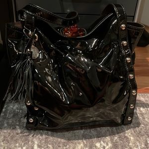 Stunning LANVIN patent leather tote with tassel and tortoise shell closure